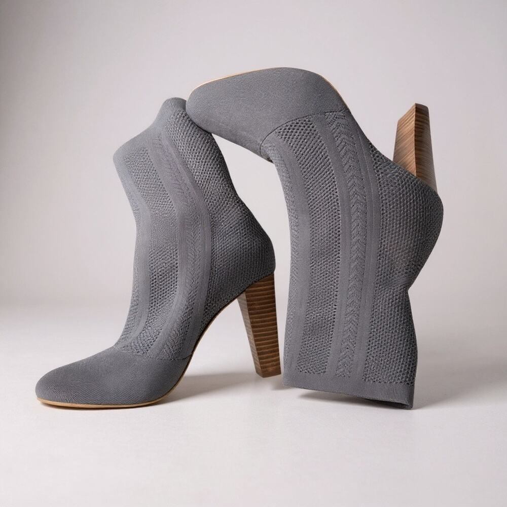 Charles David Women's Gray Davis Knit Boot Size 9 M. Fashion boots minimalist.